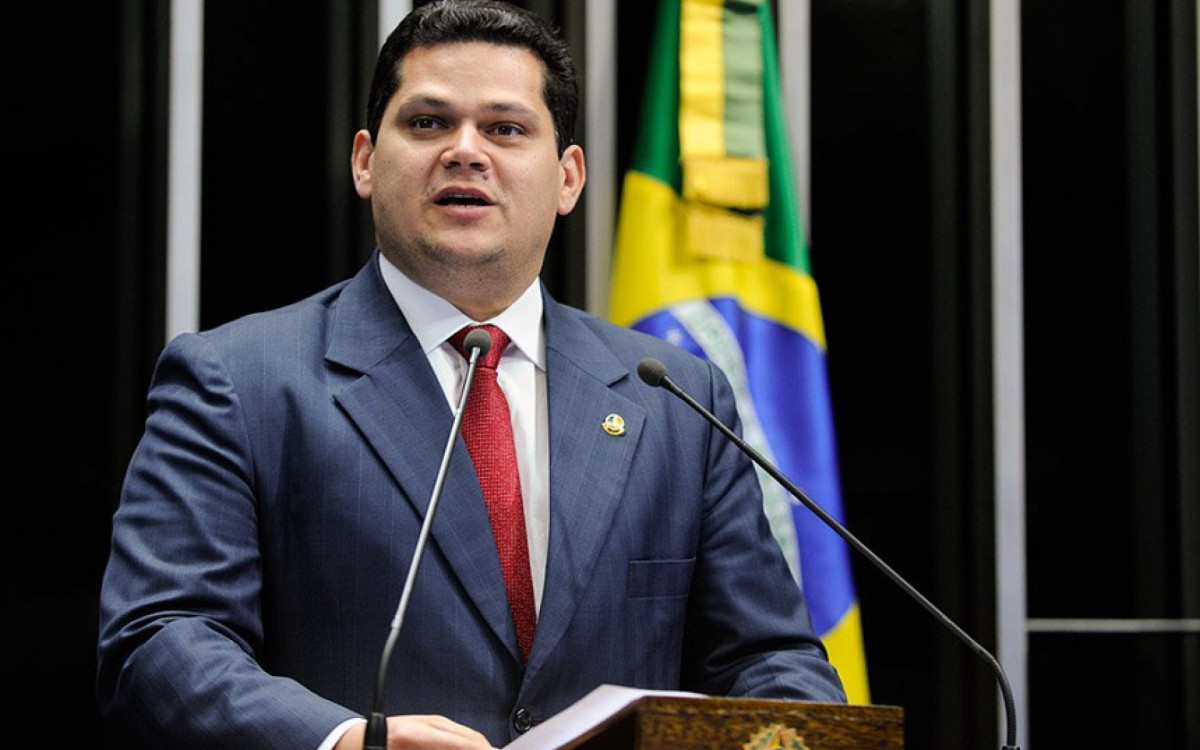 Congresso reage à pressão externa e defende a soberania dos Poderes no Brasil
