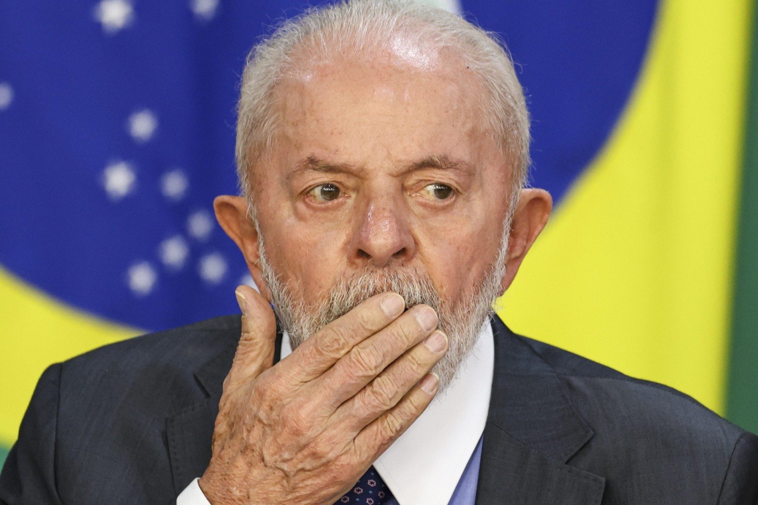 Trump implementa tarifaço global: Brasil fica de fora após EUA fecharem acordos bilionários