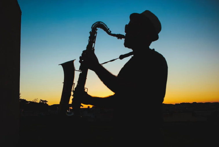 Florianópolis se Prepara para um Domingo de Jazz e Blues Gratuito na Beira-Mar Continental