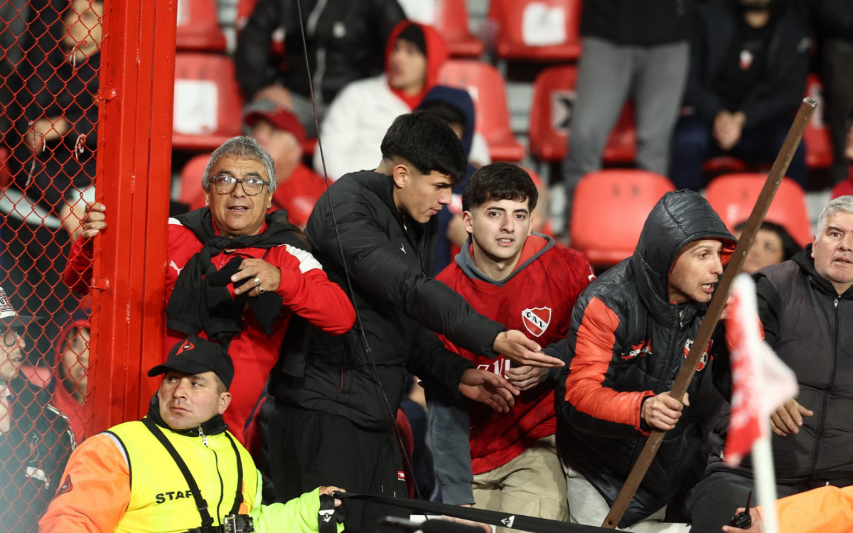 Boric Ataca Conmebol Após Violência Chocar Jogo da Sul-Americana Entre Independiente e Universidad de Chile