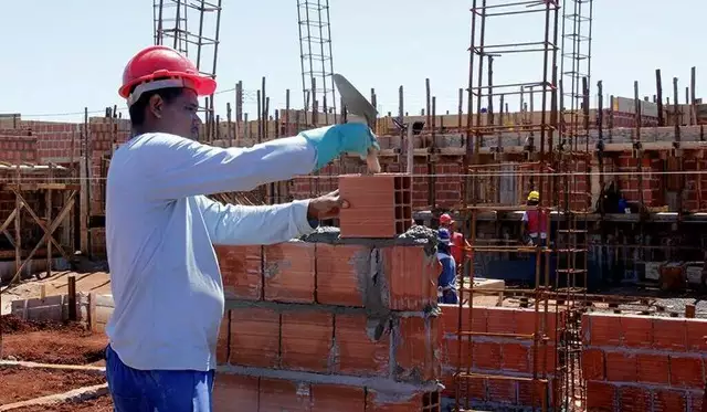 Campo Grande Abre Mais de 2.800 Vagas de Emprego em Diversas Áreas Nesta Quarta-Feira