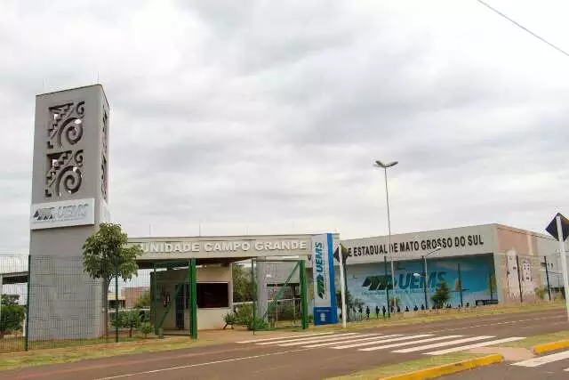 UEMS Abre 504 Vagas de Graduação para Refugiados e Migrantes em MS