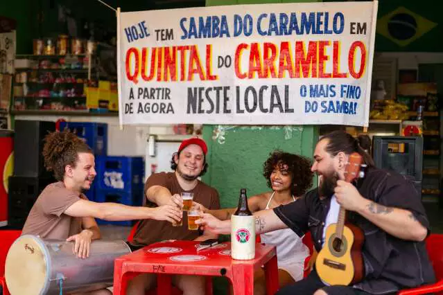 Carnaval de Rua em Festa: Aglomerado de Blocos de Campo Grande Celebra Primeiro Ano com Samba e Novos Integrantes