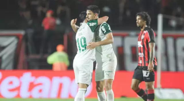Palmeiras Busca Empate Heroico no Barradão Após Vitória Abrir Vantagem