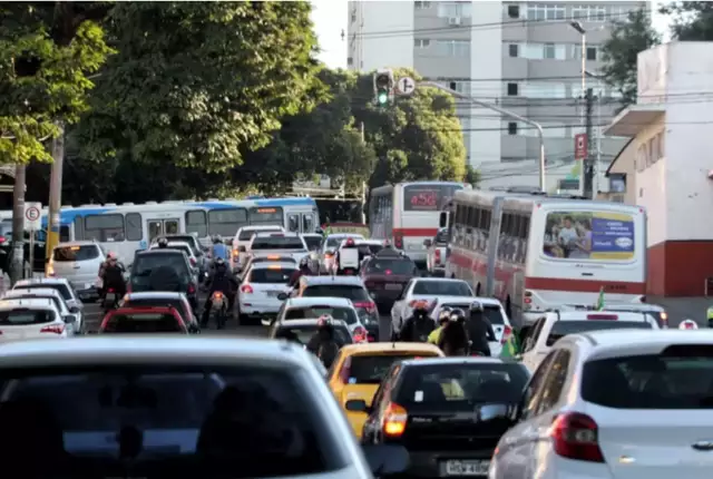 Atenção, Motoristas: Licenciamento de Veículos com Placas Finais 7 e 8 Expira Nesta Sexta-Feira