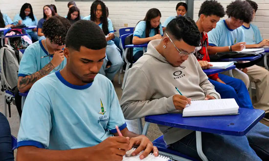 Pé-de-Meia: MEC Libera Sexta Parcela do Incentivo Estudantil; Confira o Calendário de Pagamentos
