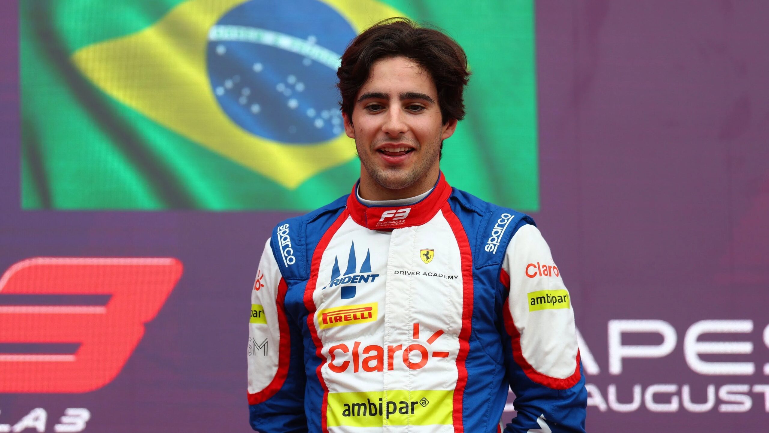 Rafael Câmara Coroado Campeão da Fórmula 3 Após Vitória Dominante na Hungria