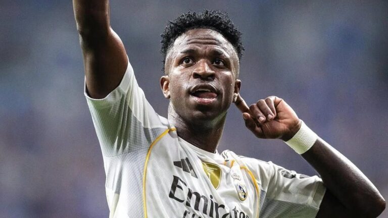 Vini Jr brilha em vitória do Real Madrid com gol e assistência