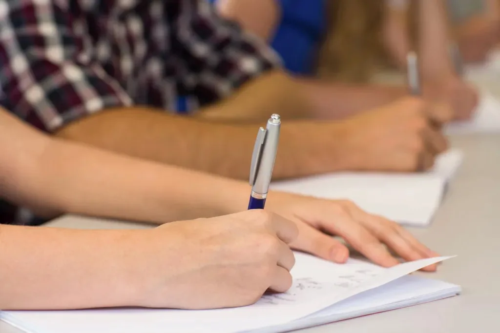 Educação: A Arma Esquecida na Batalha pelo Futuro
