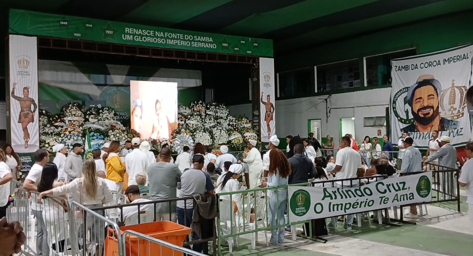 Adeus a Arlindo Cruz: Família e Fãs Celebram Legado do Sambista em Velório Emocionante no Rio
