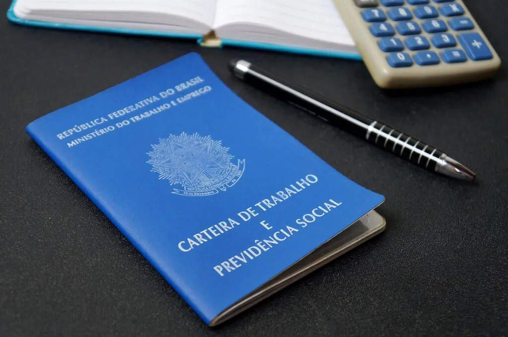 Desemprego no Brasil Atinge Mínima Histórica: Taxa Cai para 5,8% no 2º Trimestre de 2025