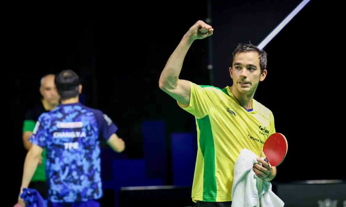 Calderano Busca Vaga na Semifinal do WTT Star Contender em Foz, Mantendo 100% de Aproveitamento Contra Japonês