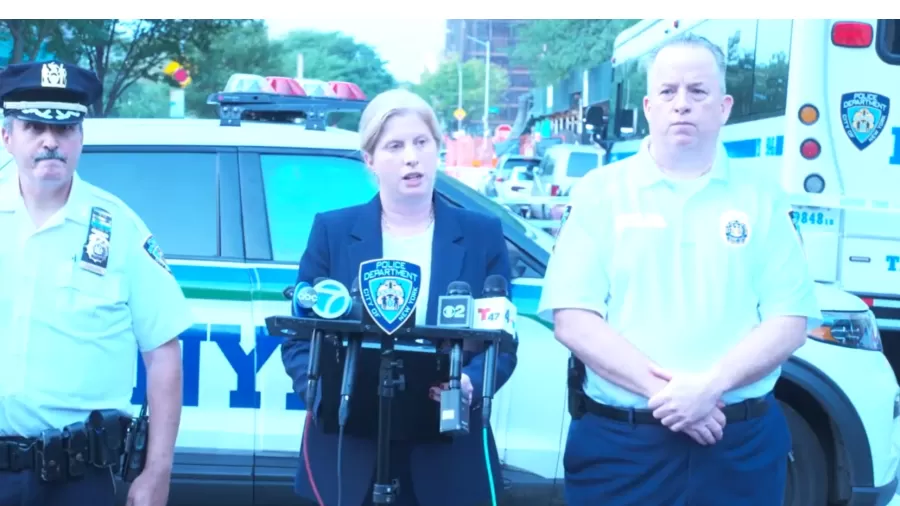 Chacina em Nova York: Tiroteio em bar do Brooklyn Deixa Três Mortos e Oito Feridos
