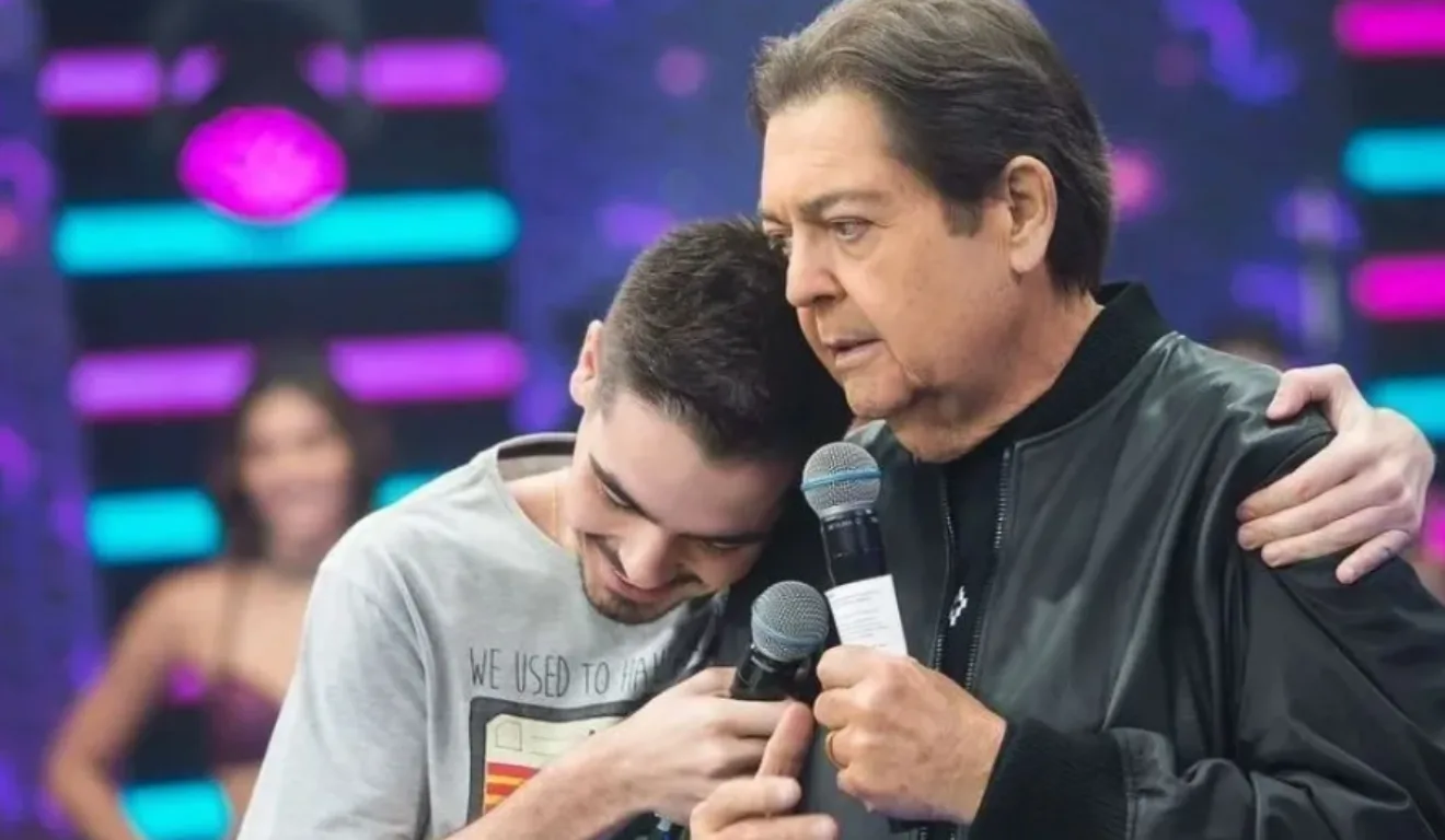 João Silva Emociona ao Homenagear Faustão no Dia dos Pais: ‘Exemplo para Mim’