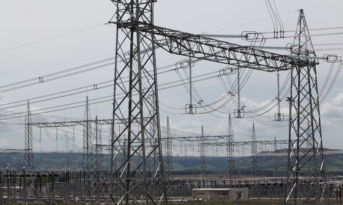 Crise Hídrica Ameaça a Energia do Brasil: Secas Prolongadas Acendem Alerta no Setor Elétrico