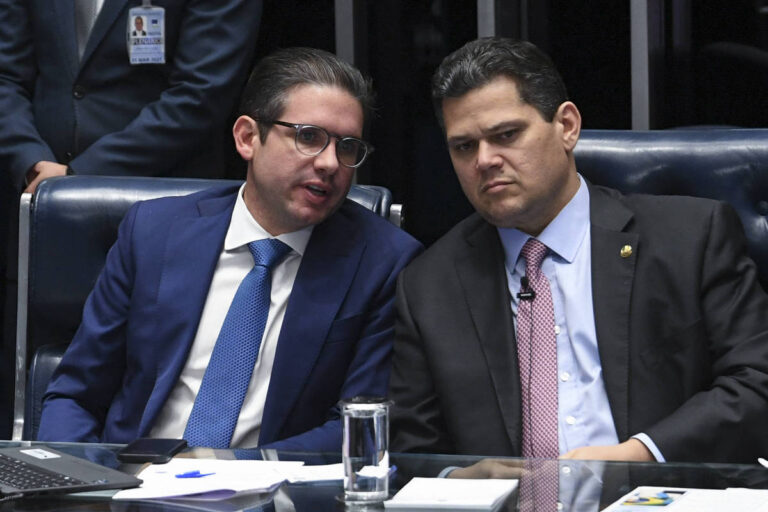 Lula e Fux tomam decisões controversas em relação ao Congresso