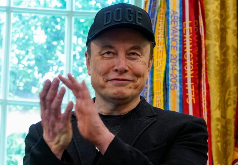 Elon Musk investe US$ 1 bilhão em ações da Tesla