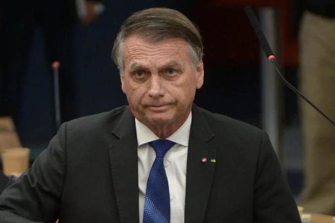 Datafolha: Metade dos Brasileiros Aprovam Prisão de Bolsonaro Após Condenação