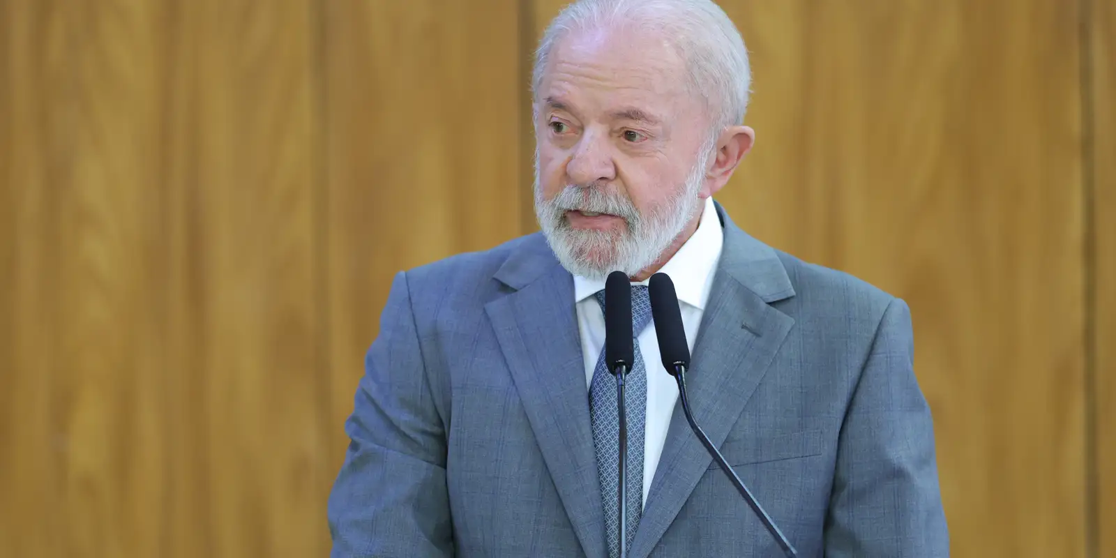 Lula Apela em Roma: Incluir os Pobres no Orçamento é Essencial