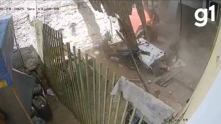 Caminhão derruba muro de loja em Rondonópolis após falha nos freios