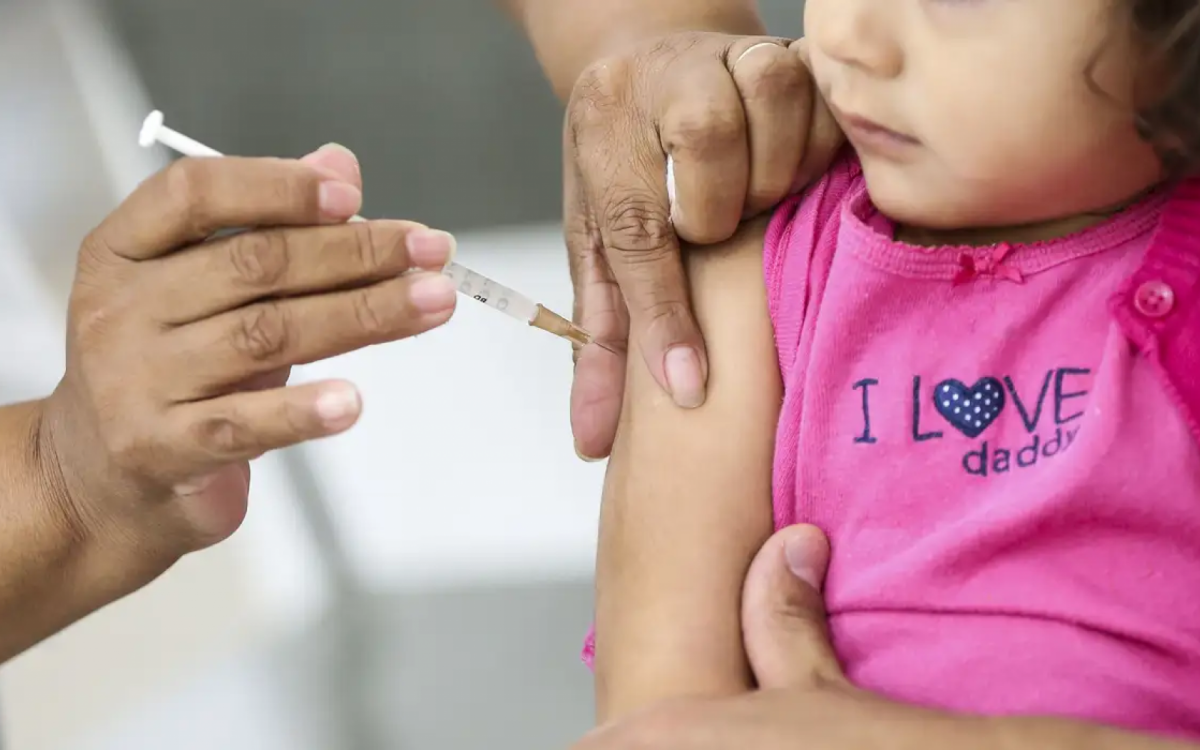 Rio lança mega campanha de vacinação para crianças e adolescentes: proteja seu filho!