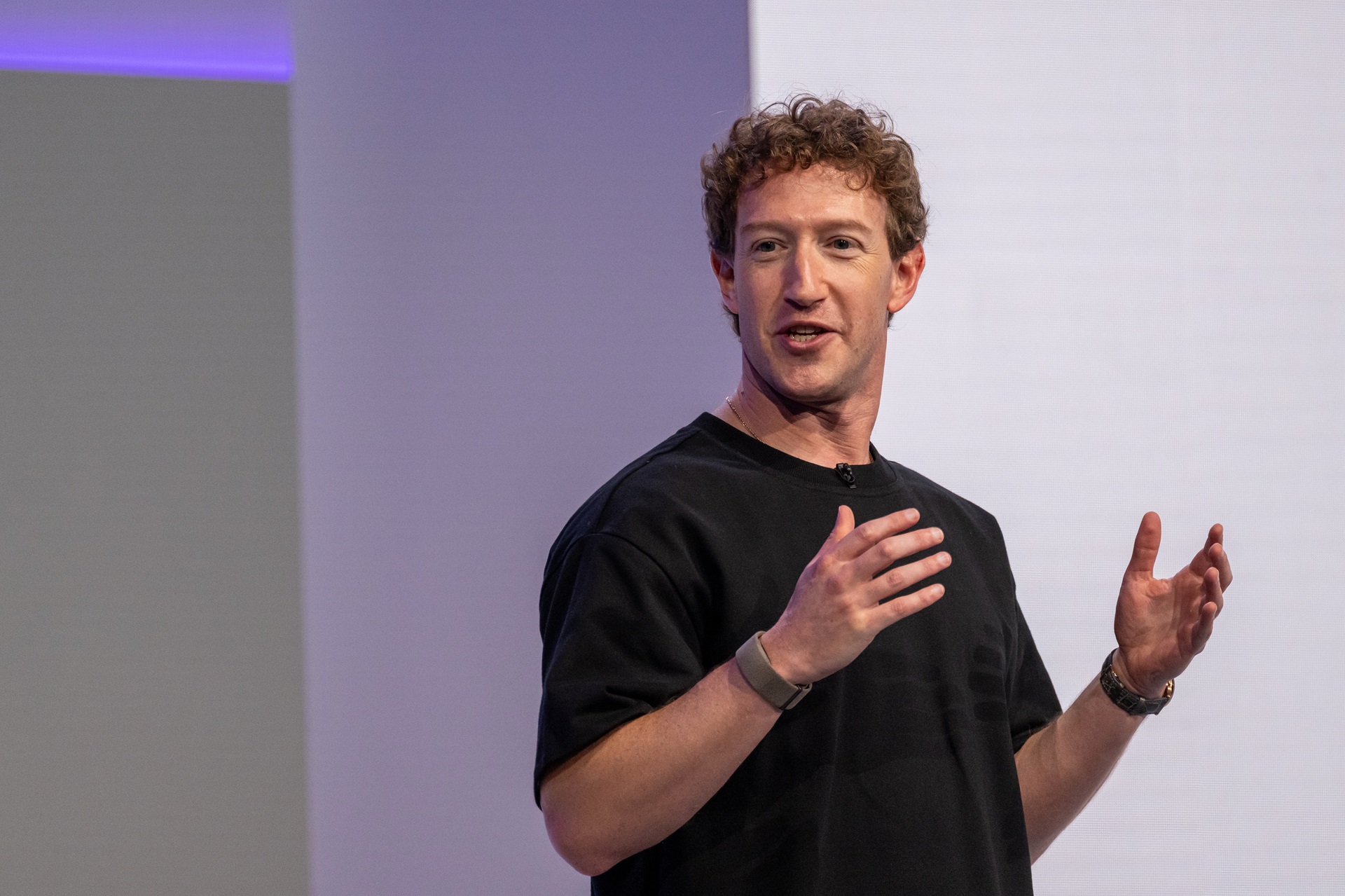 Mark Zuckerberg perde posição entre os mais ricos