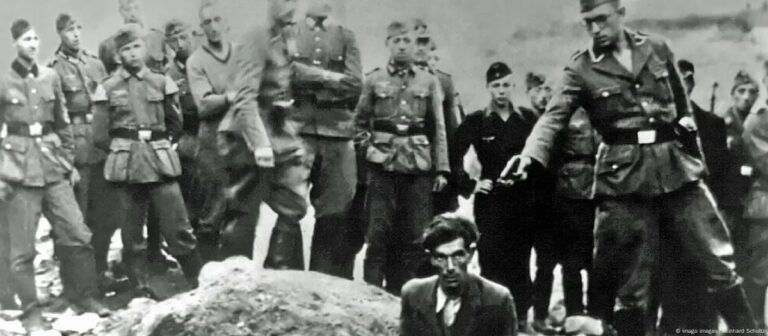 Nazista identificado após mais de 80 anos em foto icônica
