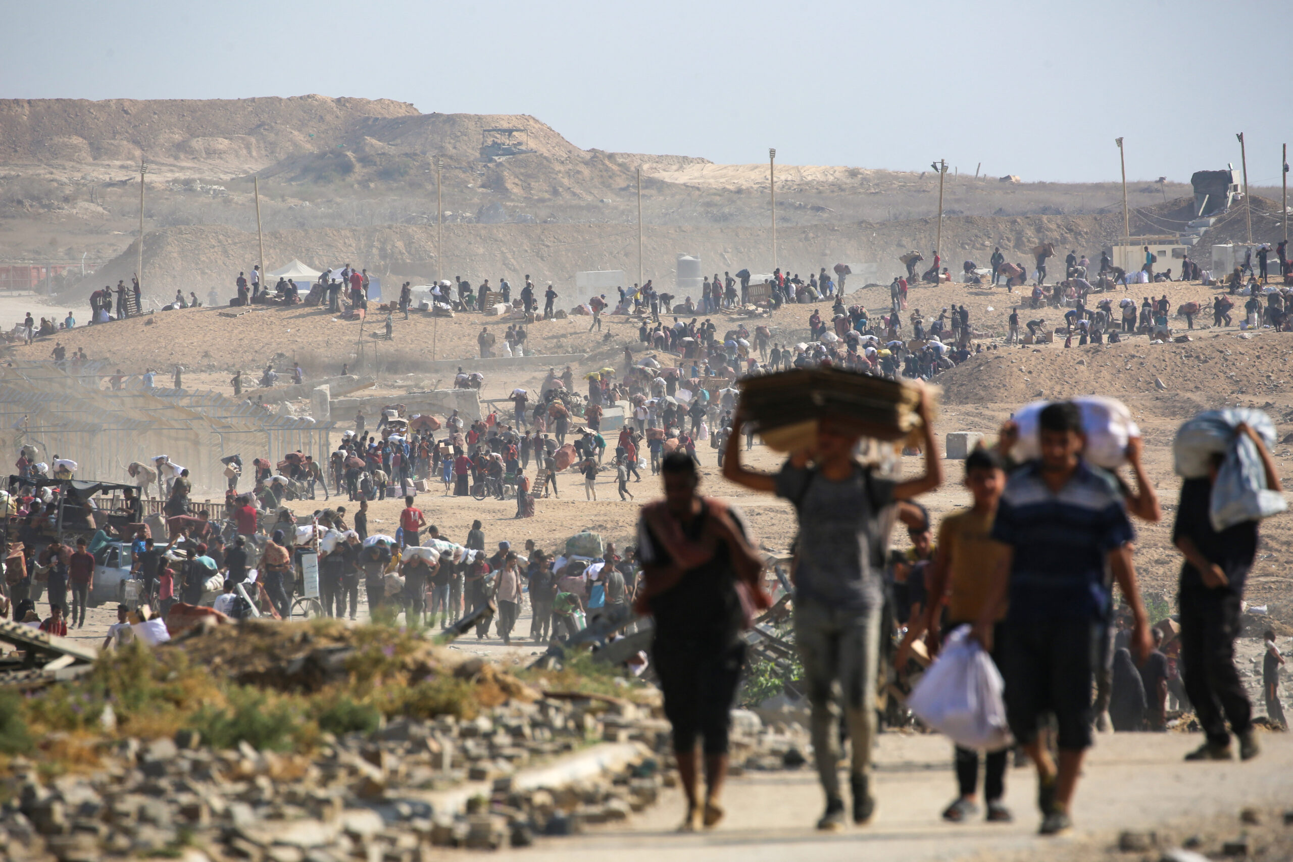 Israel Inicia Transferência de Prisioneiros Palestinos Enquanto Negociações Avançam para Libertação de Reféns em Gaza