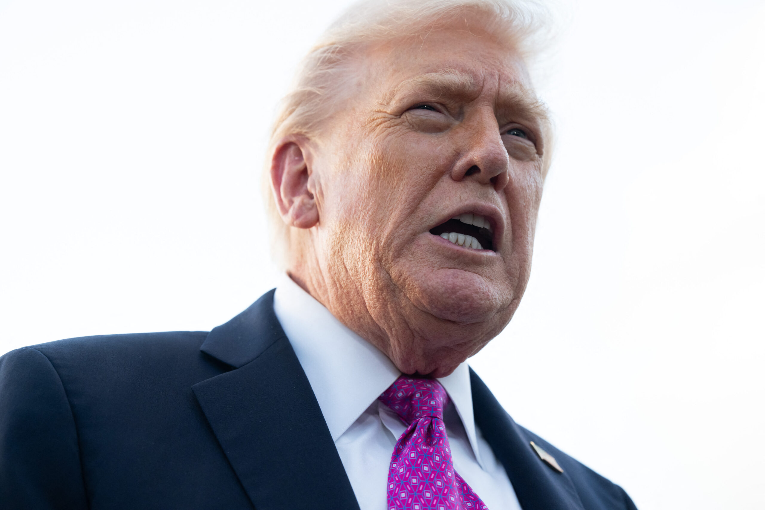 Trump e Primeira-Ministra Japonesa Unem Forças em Busca de Justiça para Sequestrados pela Coreia do Norte