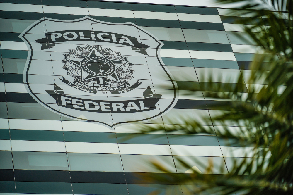 Lei Cambial Altera Regras e Anistia Bancos Investigados por Lavagem para PCC e Hezbollah