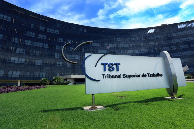 Reforma Trabalhista: Economia de R$ 15 Bilhões Ameaçada pelo Aumento de Processos Judiciais
