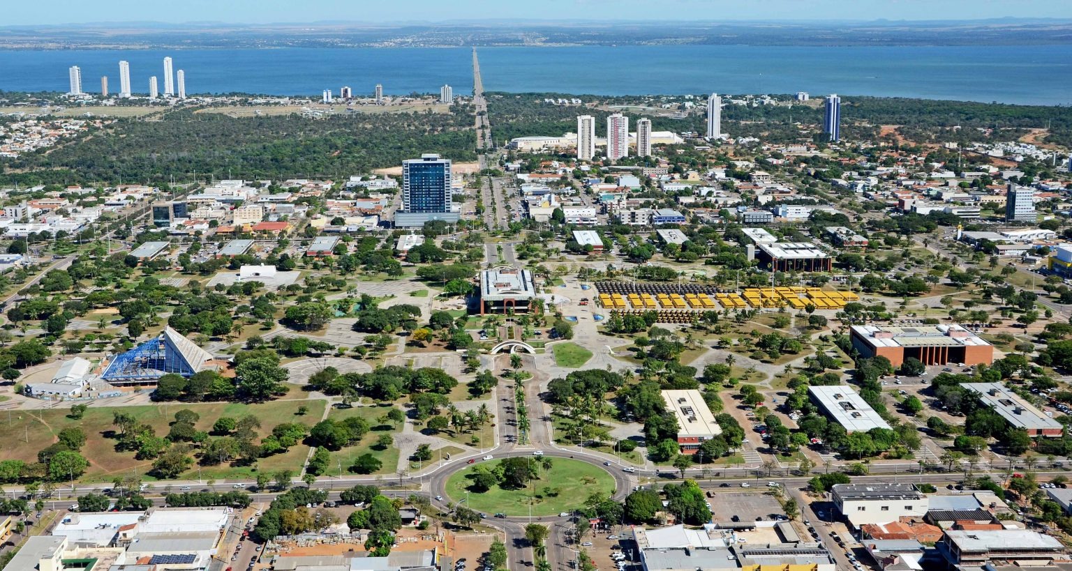 Palmas Ferve: Semana de Calor Extremo, Atenção à Saúde e Alívio Pontual com Chuvas