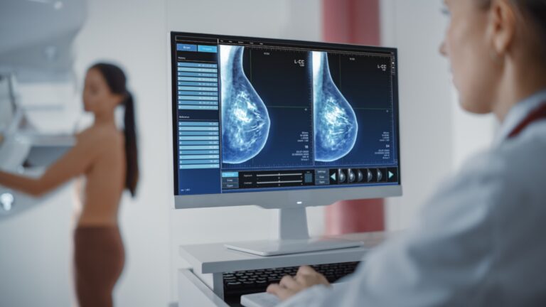 SUS realiza 1,7 mil atendimentos de pacientes com câncer de mama por ano no Vale