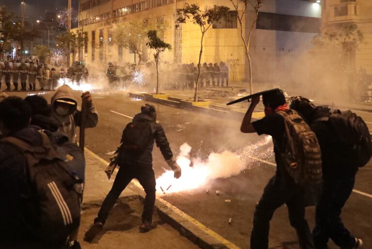 José Jerí decreta estado de emergência em Lima para combater violência