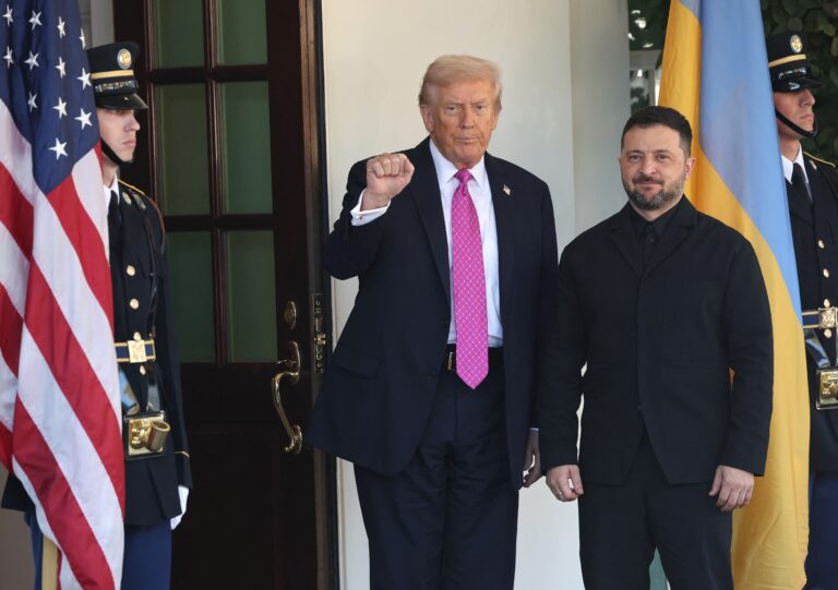 Trump pede a Zelensky que aceite acordo com Putin