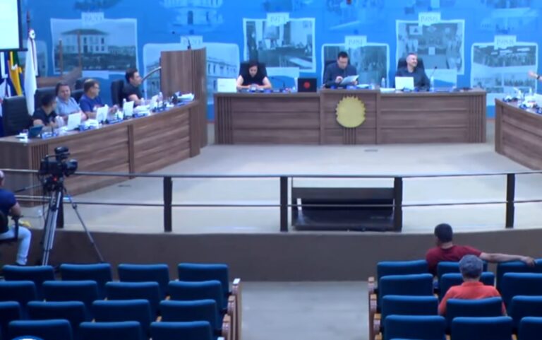 Câmara de Pouso Alegre rejeita criação do mês do orgulho LGBTQIAPN+