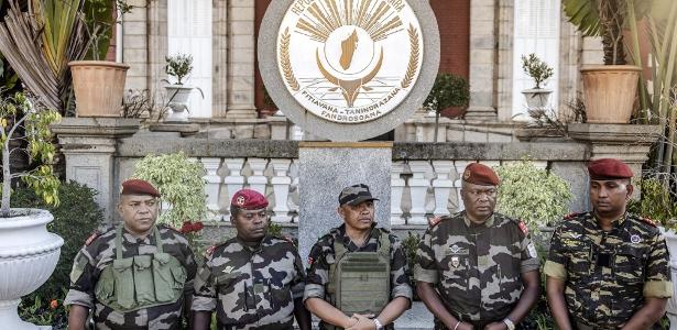 Madagascar instala governo militar após golpe de estado