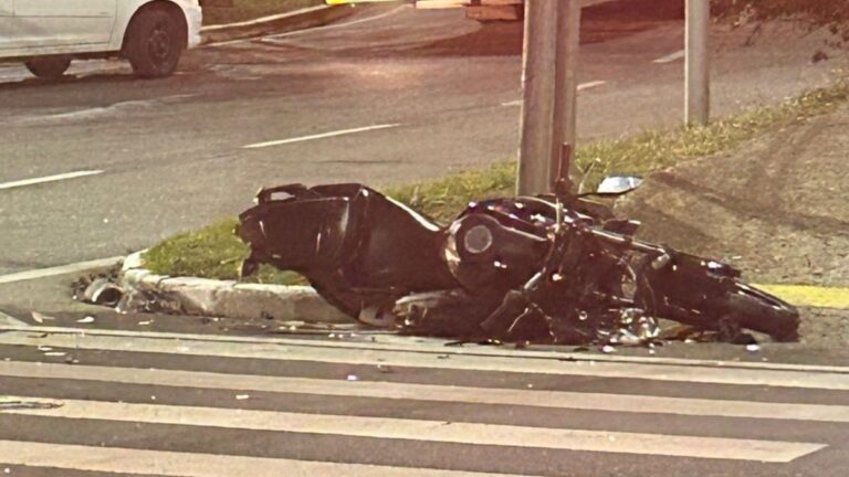 Mulher morre após ser arremessada de moto em Salto