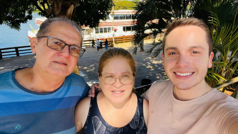 História de superação de mãe com câncer de mama inspira série de reportagens