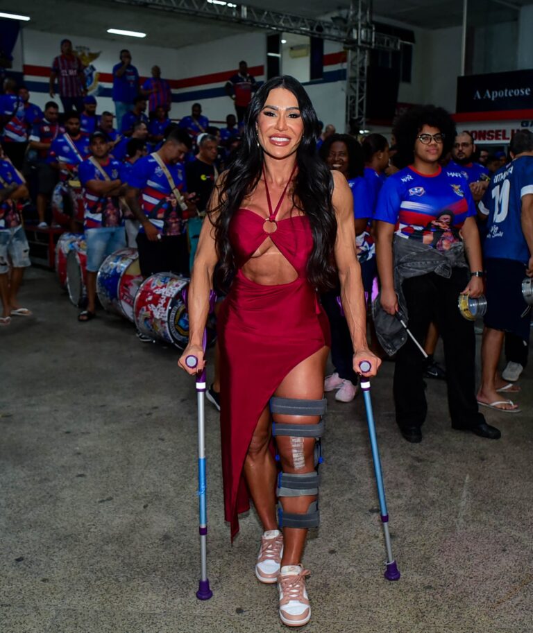 Modelo Gracyanne Barbosa é assaltada na Barra da Tijuca