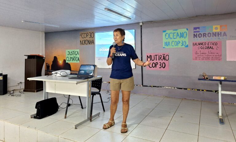 Heloísa Schurmann fala com estudantes de Noronha sobre mudanças climáticas