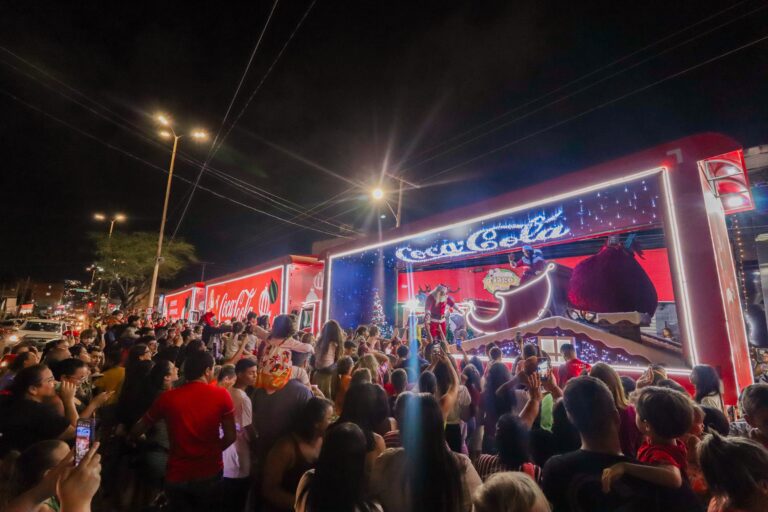 Caravana de Natal da Coca-Cola visita Caruaru neste sábado