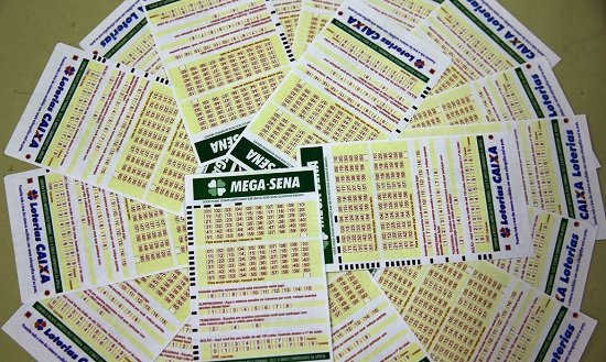 Mega-Sena Acumulada: R$ 12 Milhões em Jogo Neste Sábado