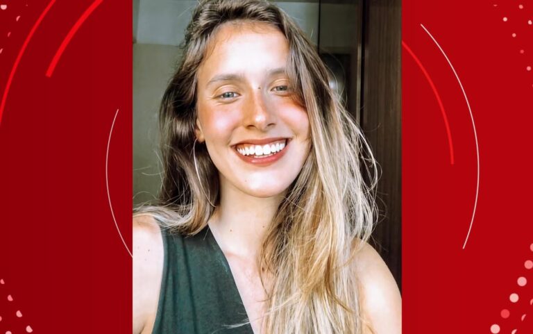 Influenciadora 'ervoafetiva' segue presa após audiência de custódia