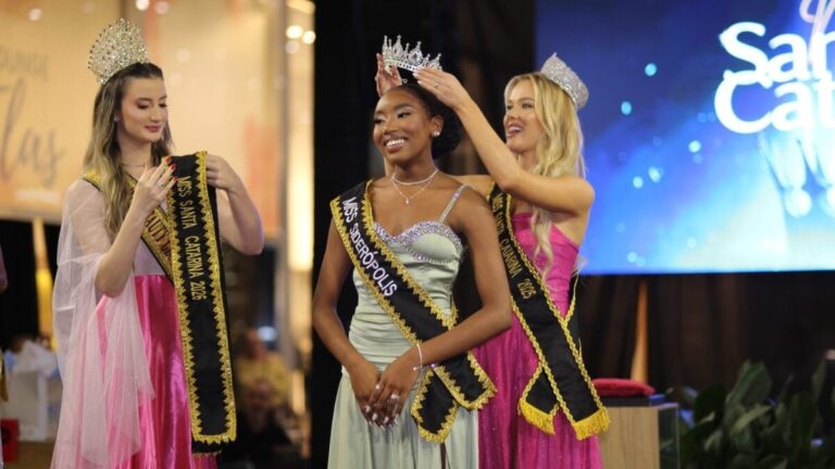 Pietra Travassos, jovem eleita Miss Santa Catarina, é vítima de ataques racistas