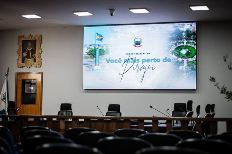 Câmara de Pirajuí aprova comissão processante contra presidente