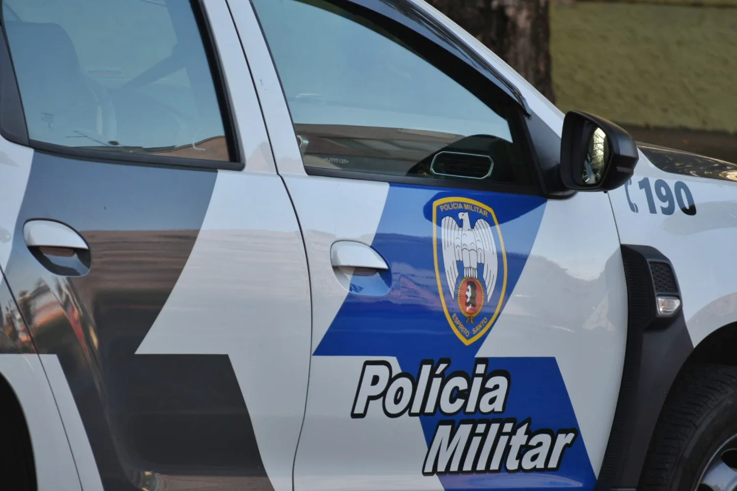 Violência no Trânsito: Motorista Baleado no Rosto Após Perseguição em Vila Velha