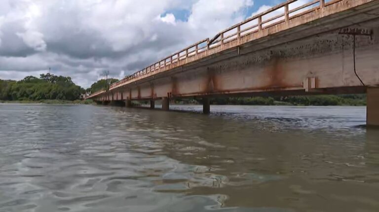 Pescador morre afogado no Rio Grande em MG