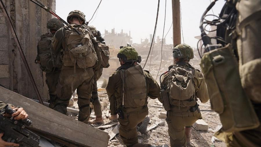 Ataques Aéreos Intensos em Gaza Deixam Mais de 100 Mortos, Incluindo Crianças, Aponta Defesa Civil