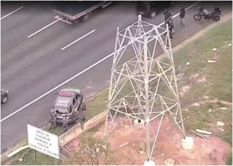 Suspeito é morto pela PM durante troca de tiros na Imigrantes em Diadema